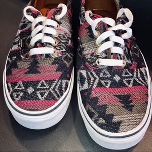 Vans 9.0 Men / 10.5 Women’s Aztec Tribal Woven
